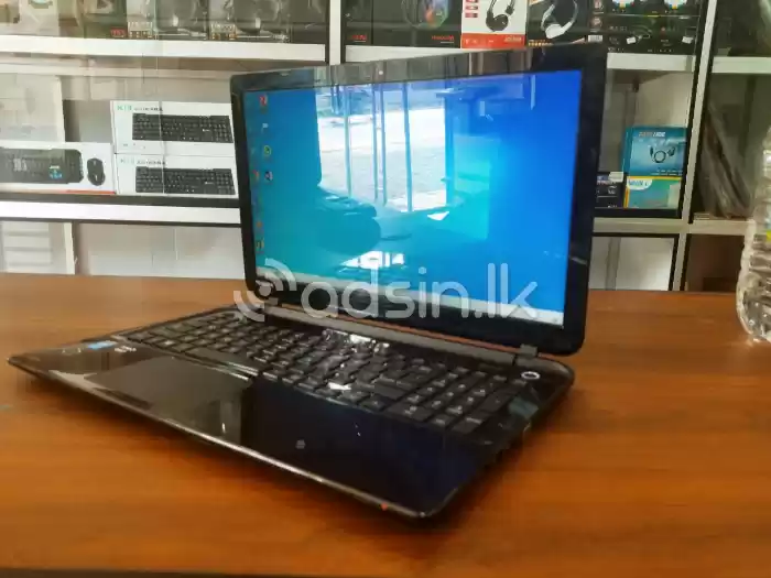 Toshiba Toshiba i7 4th gen (Used)