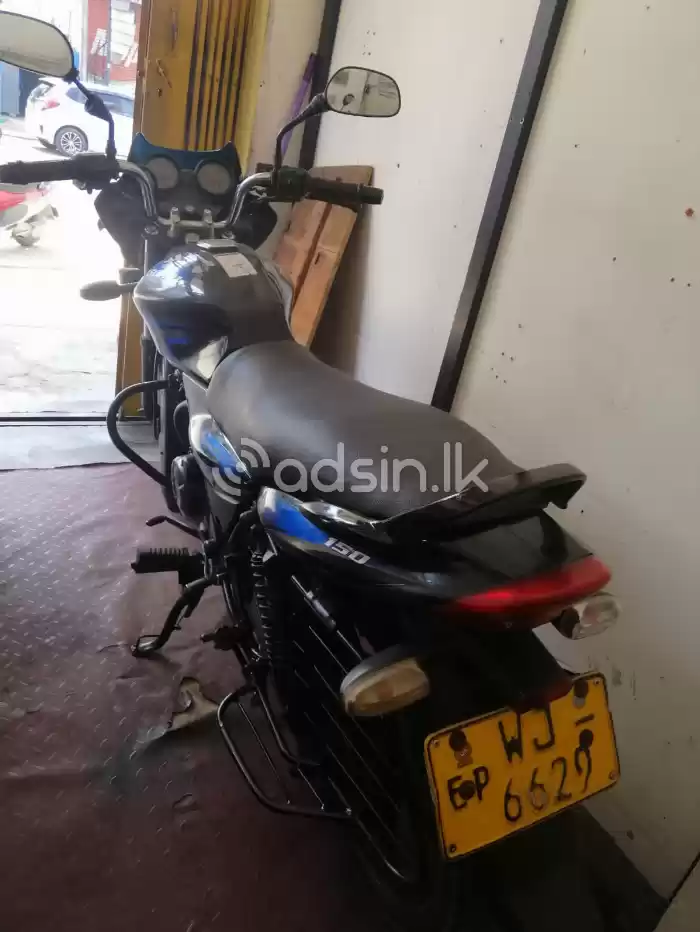 Bajaj Discover 2013 (Used)