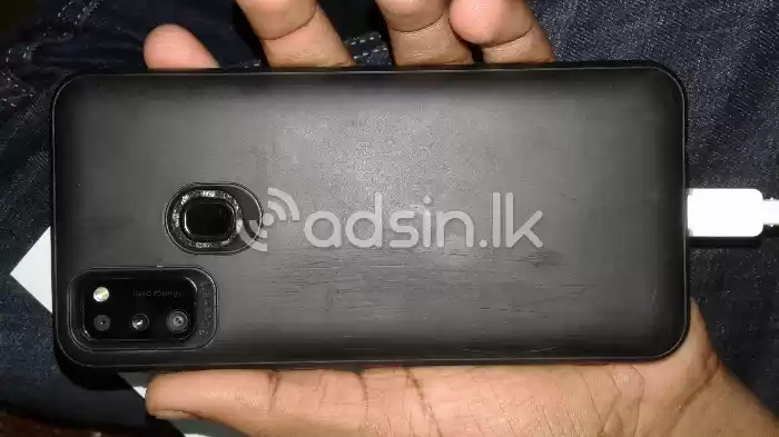 Samsung Galaxy M21 128GB (Used)