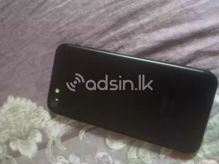 Apple iPhone 7 (Used)
