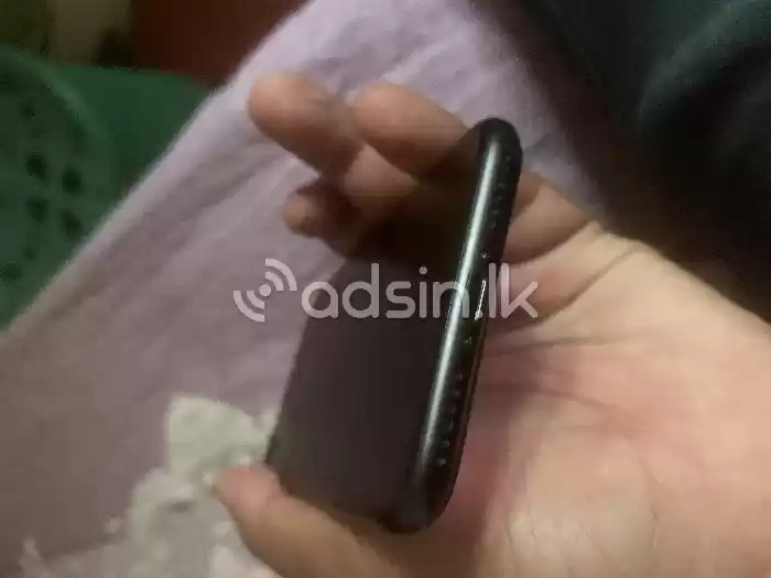 Apple iPhone 7 (Used)