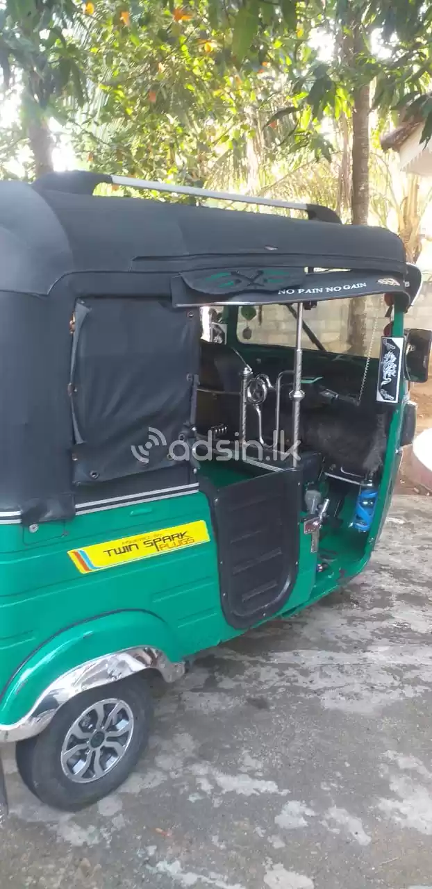 Bajaj RE 2015 (Used)