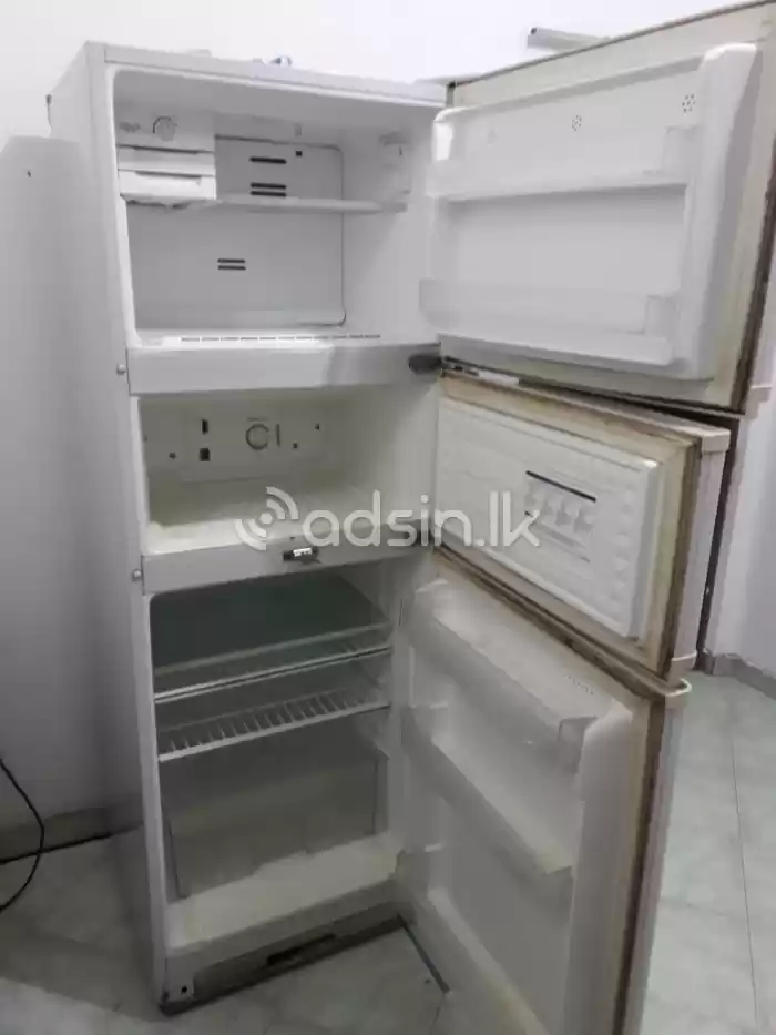 LG REFRIGERATOR