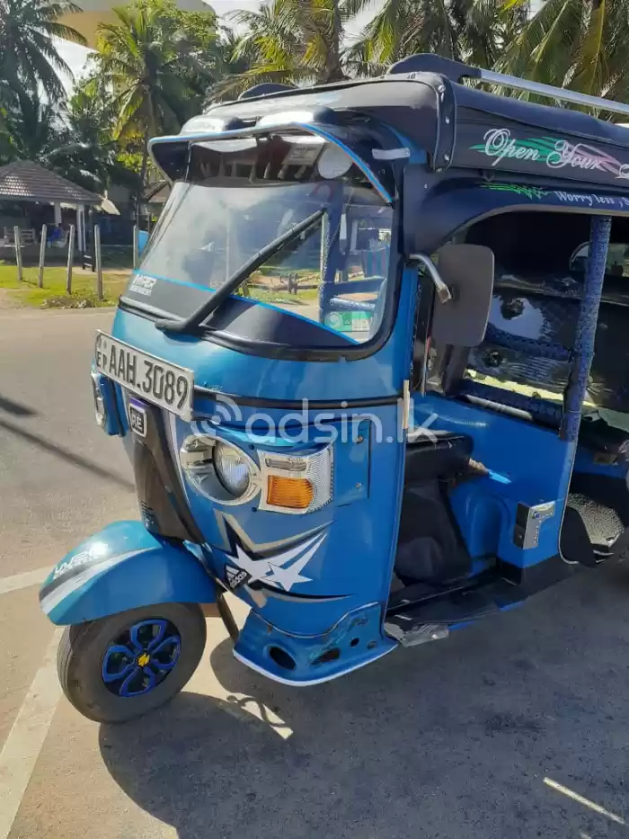 Bajaj RE