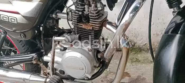 Bajaj CT100