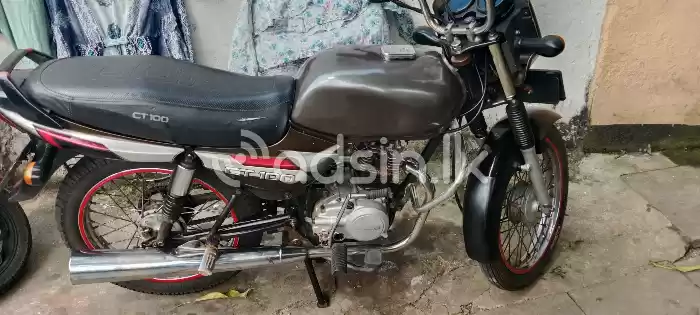 Bajaj CT100