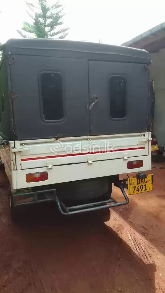 Mahindra Bolero