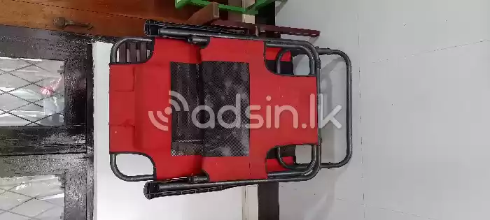 Hansi Putu - Relaxing Chair