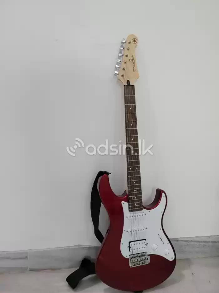 Original Yamaha Pacifica - 012