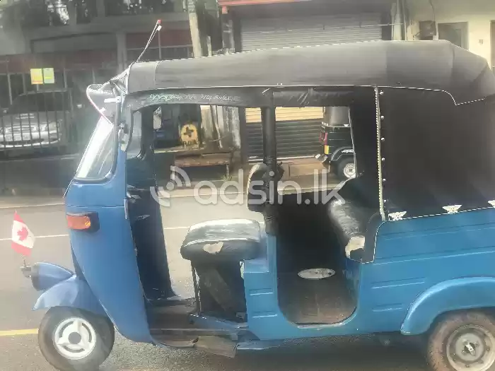 Bajaj RE