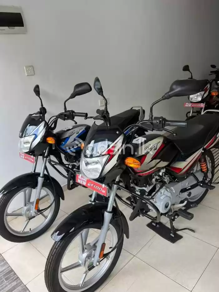 Bajaj CT100